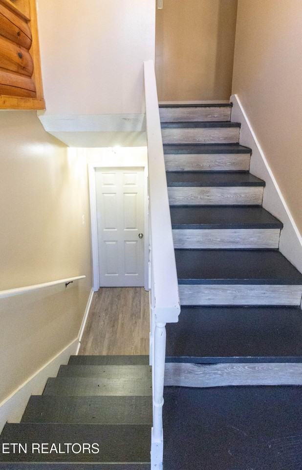 1817 Sedgewick Drive - Photo 7 of 46