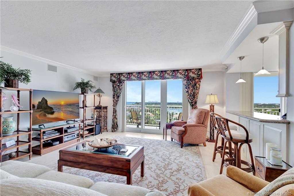 500 Ocean Dr Apt W11 #W11 - Photo 5 of 50