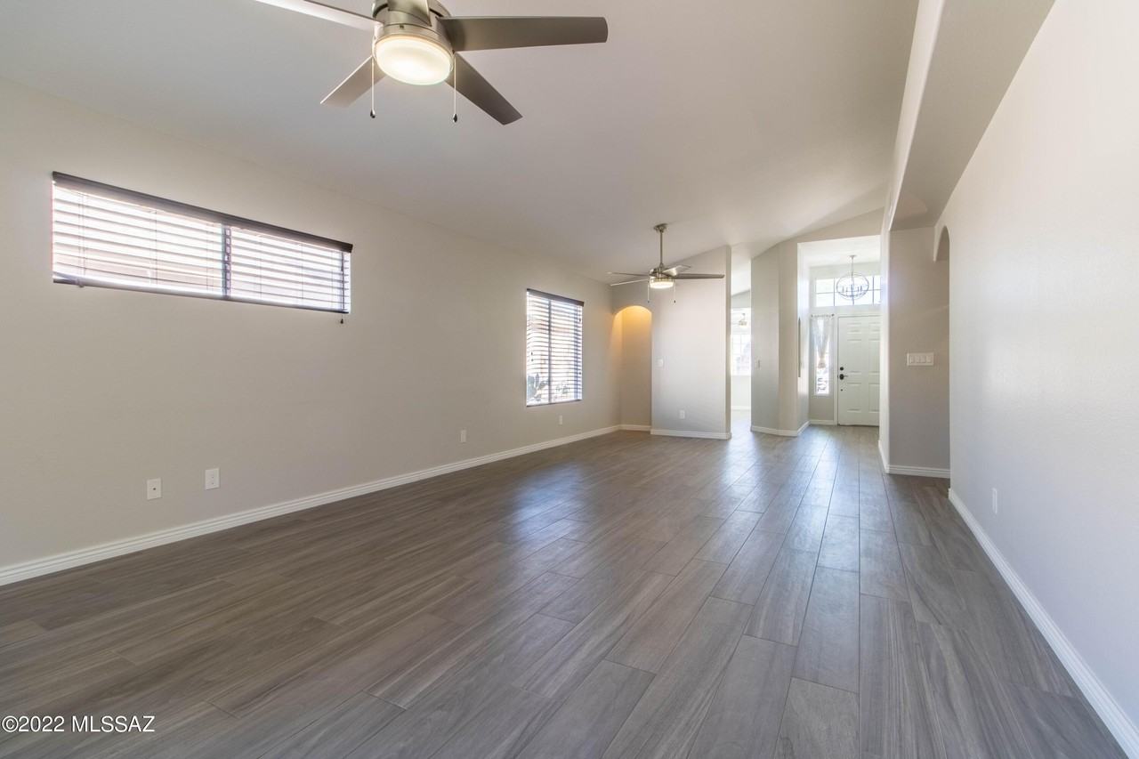 3688 West Sunglade Drive - Photo 4 of 16