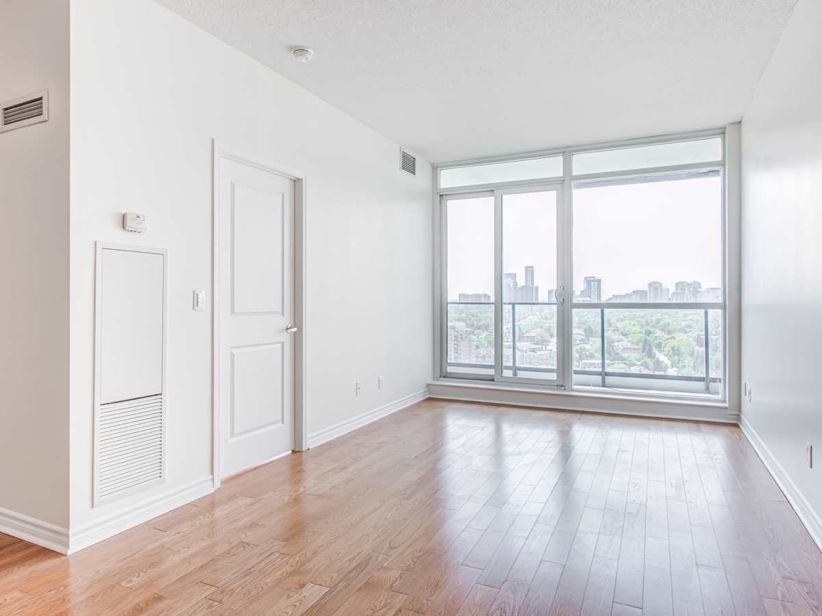 2885 Bayview Avenue - Photo 6 of 21