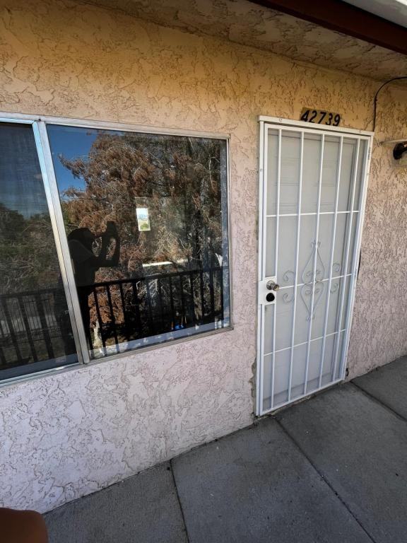 42739 42nd St W - Photo 2 of 12