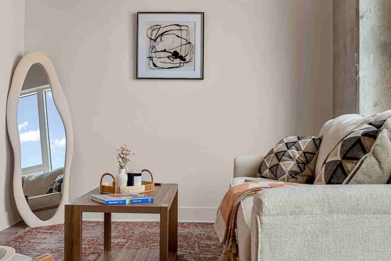 617 N 12th St #1312526P - Photo 4 of 22