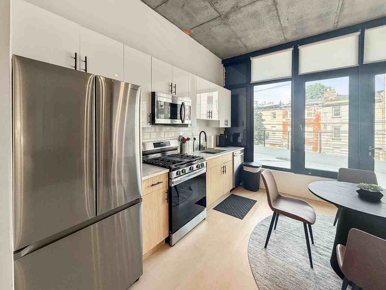 1247 N 2nd St #1317862P - Photo 2 of 12