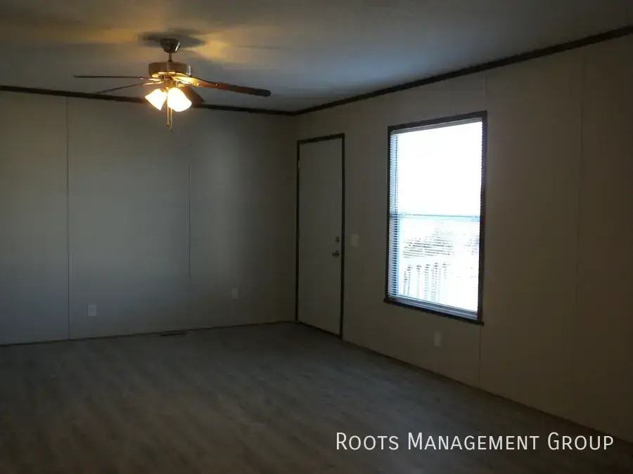 751 Auvil Dr #82 - Photo 4 of 18