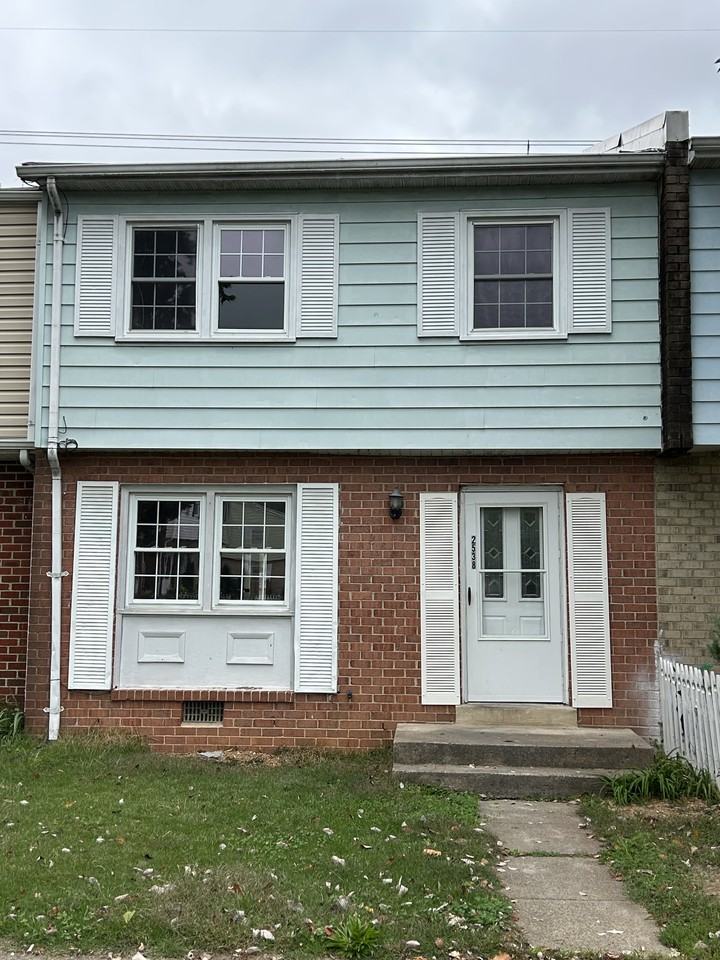 2538 Sedgewick Place - Photo 2 of 45