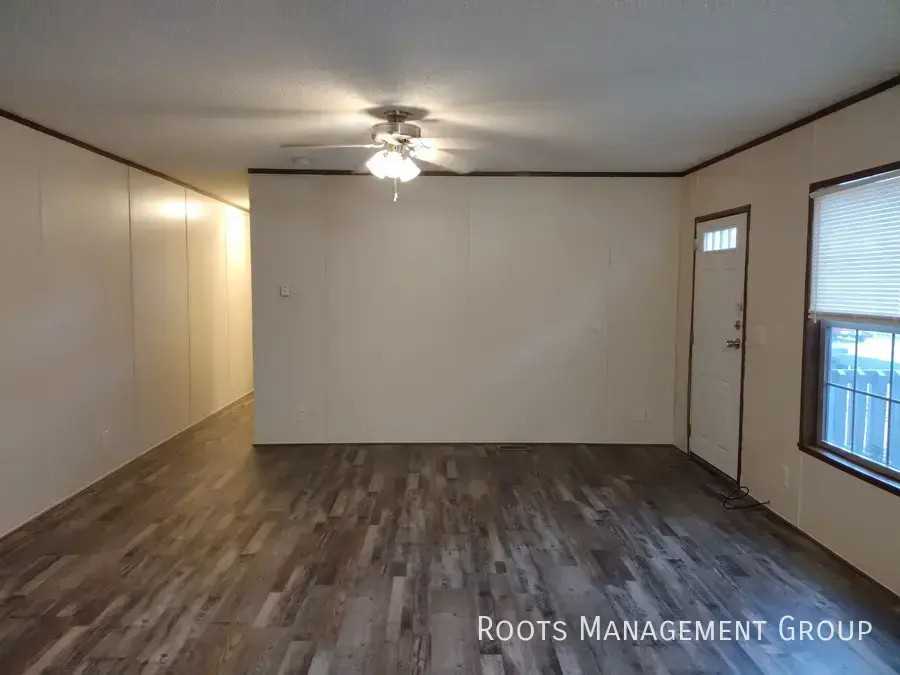 2418 Gena Ann Ln - Photo 5 of 9