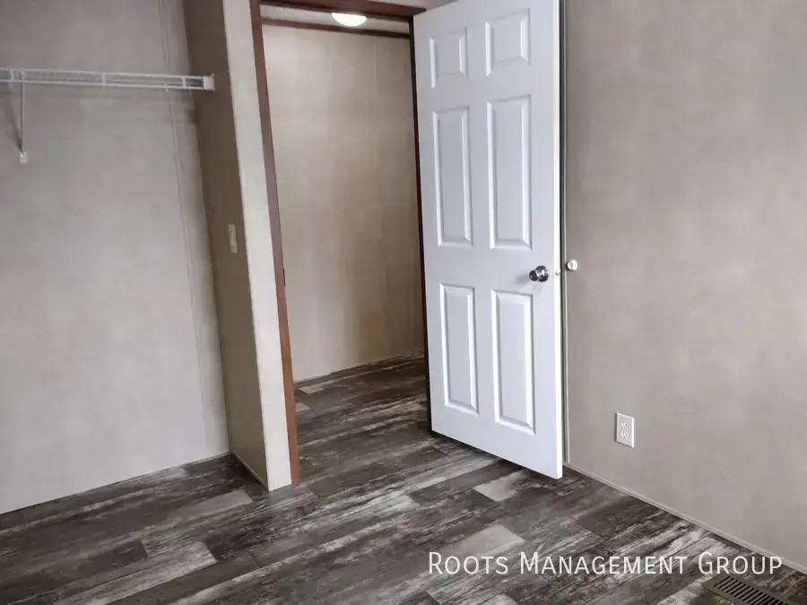 2442 Gena Ann Ln - Photo 6 of 9