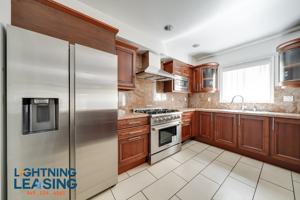 featured image of 11911-1.2 Mayfield Ave #PH8