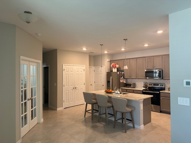 1126 S Town And River Dr - Photo 5 of 15