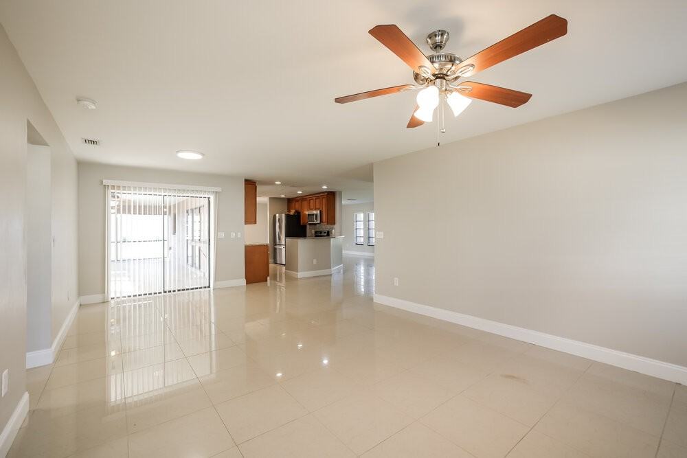 25353 Doredo Drive - Photo 4 of 16