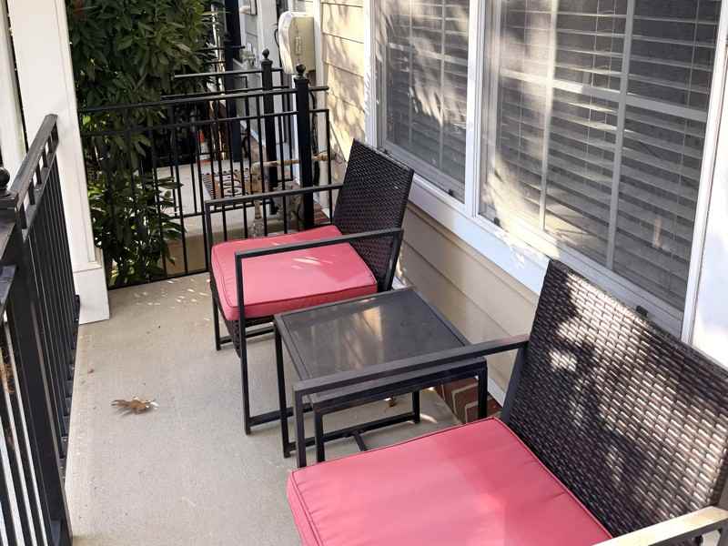 81 Linden Pl - Photo 2 of 26
