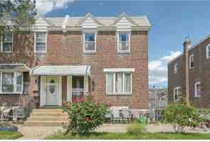 featured image of 1131 Fanshawe St