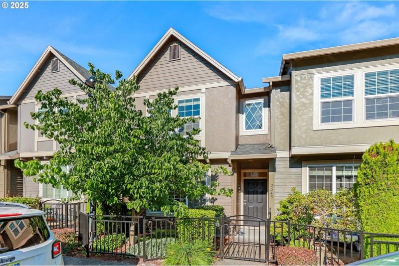 2345 Northwest Oak Knoll Place - Photo 2 of 24