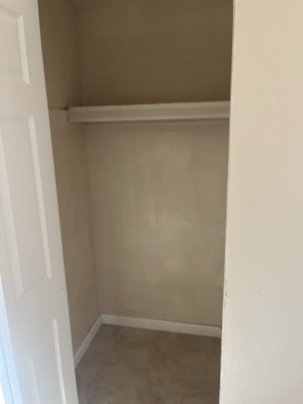 3913 S Queen Palm Dr - Photo 3 of 15