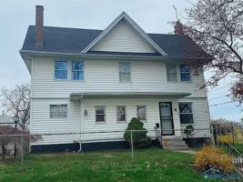 featured image of 902 Prospect Ave