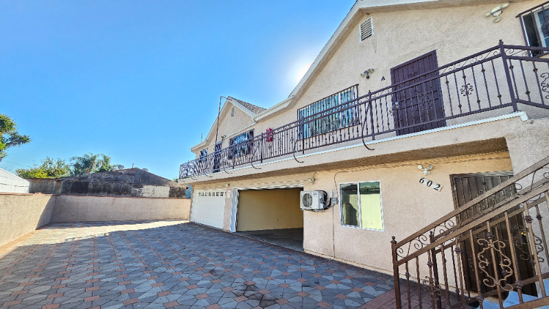 600 N Willow Ave #C - Photo 3 of 10