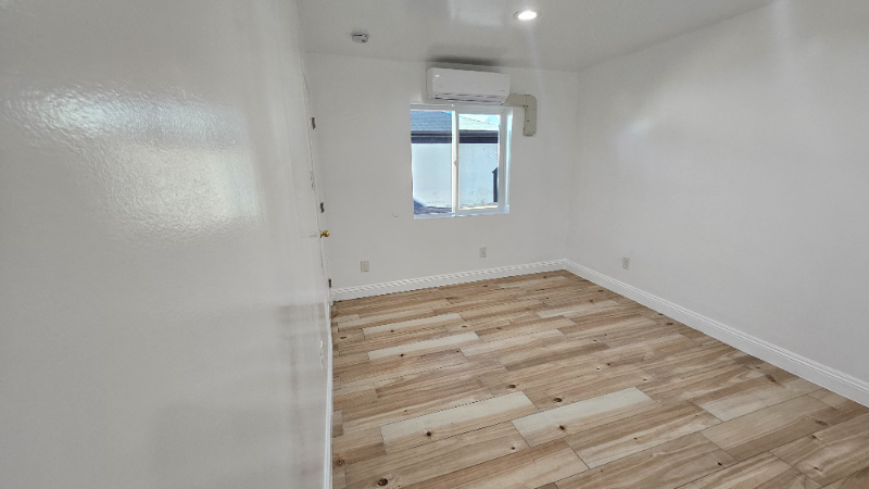 600 N Willow Ave #C - Photo 4 of 10