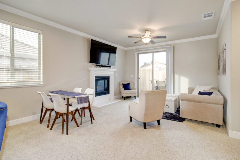 613 Morning Glory Cir - Photo 2 of 16