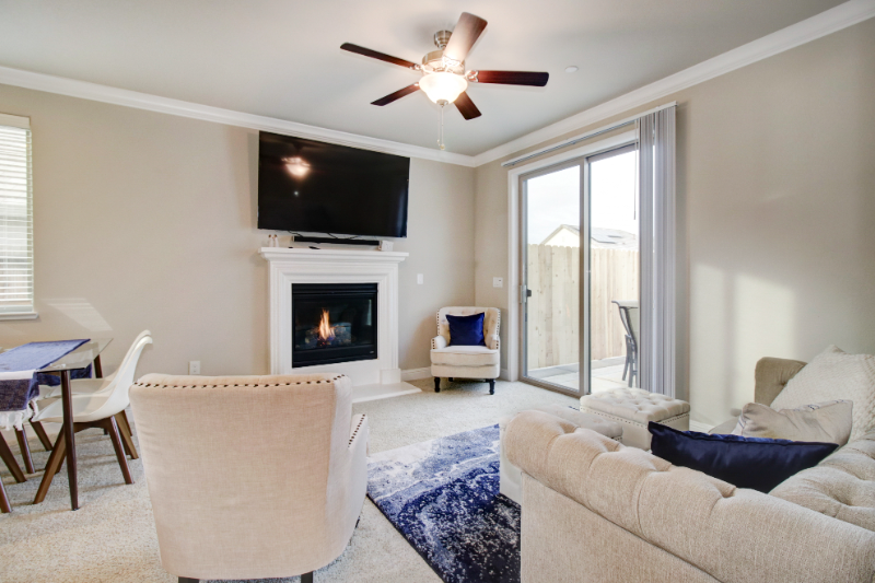 613 Morning Glory Cir - Photo 3 of 16