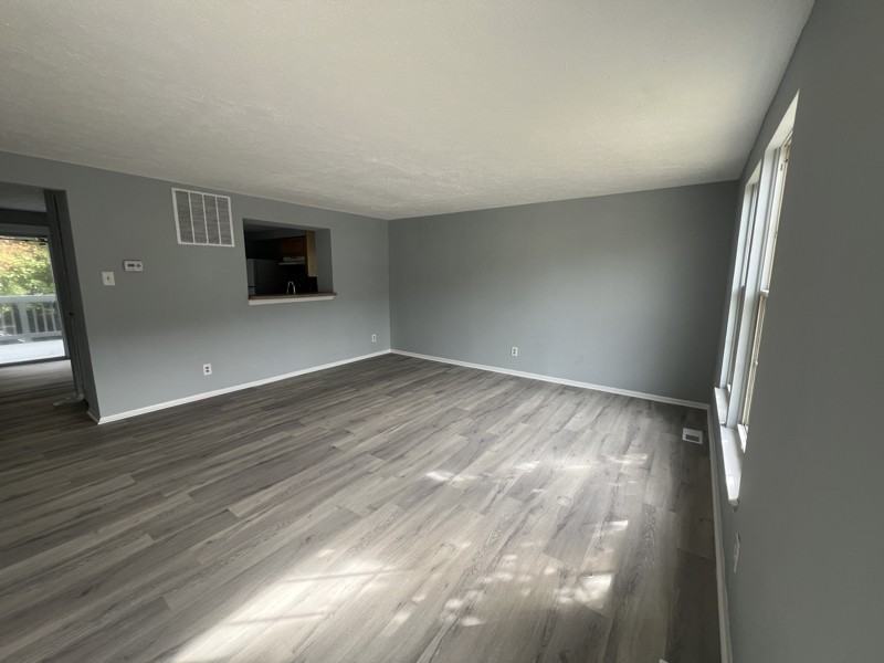 72 Dorchester Circle - Photo 5 of 14