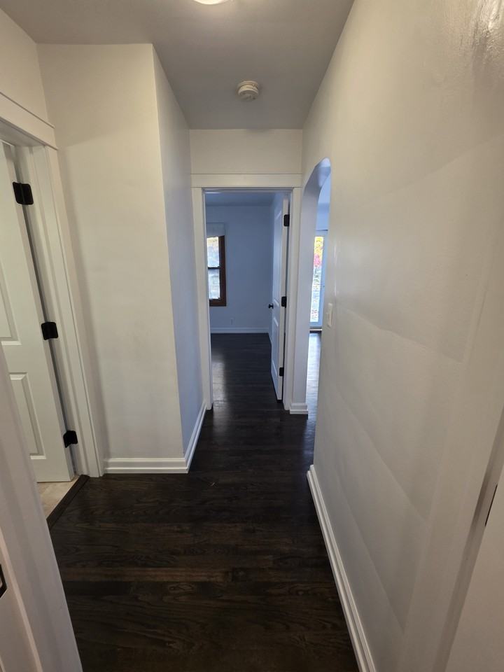 140 Pleasant St - Photo 7 of 17