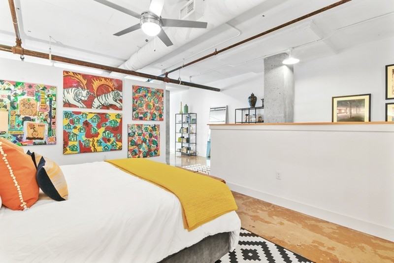 South Side on Lamar - Photo 6 of 47