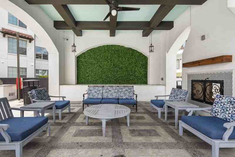 Ambrosio Apartments - Photo 5 of 40