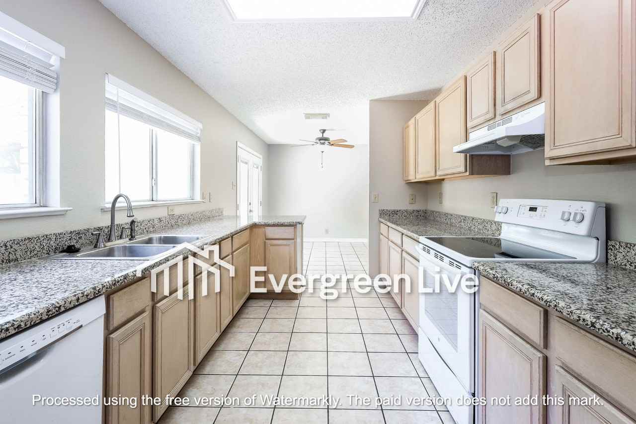 2138 Border Mill Dr - Photo 3 of 11