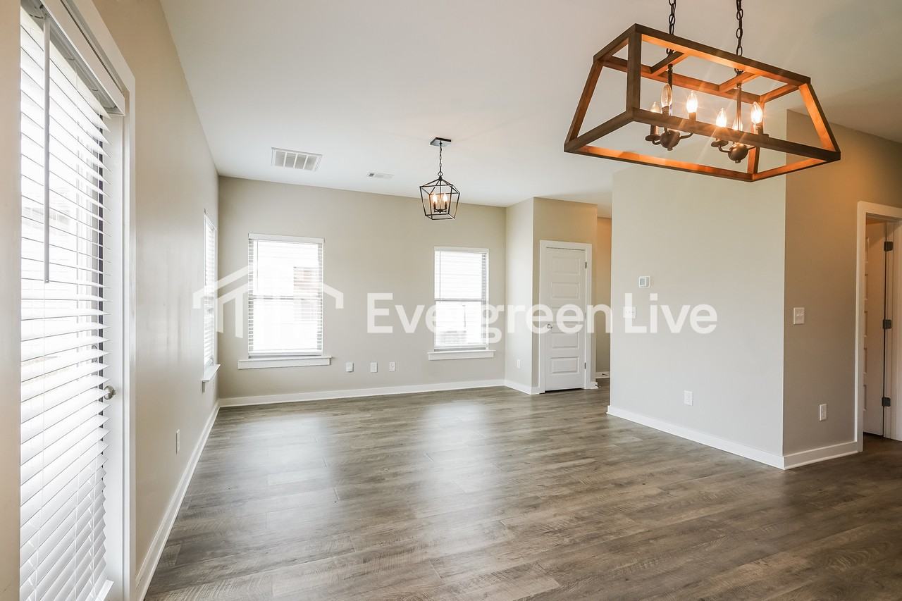 11103 Summerchase Loop - Photo 5 of 15