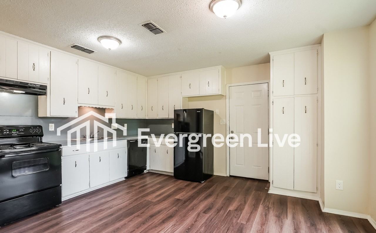 3216 Capwood Curv - Photo 6 of 12