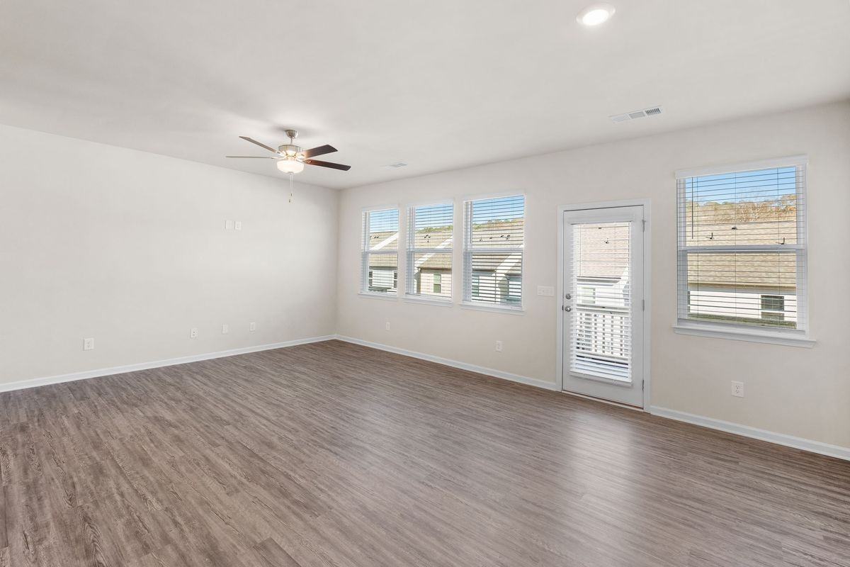 384 Whitetail Cir - Photo 6 of 25