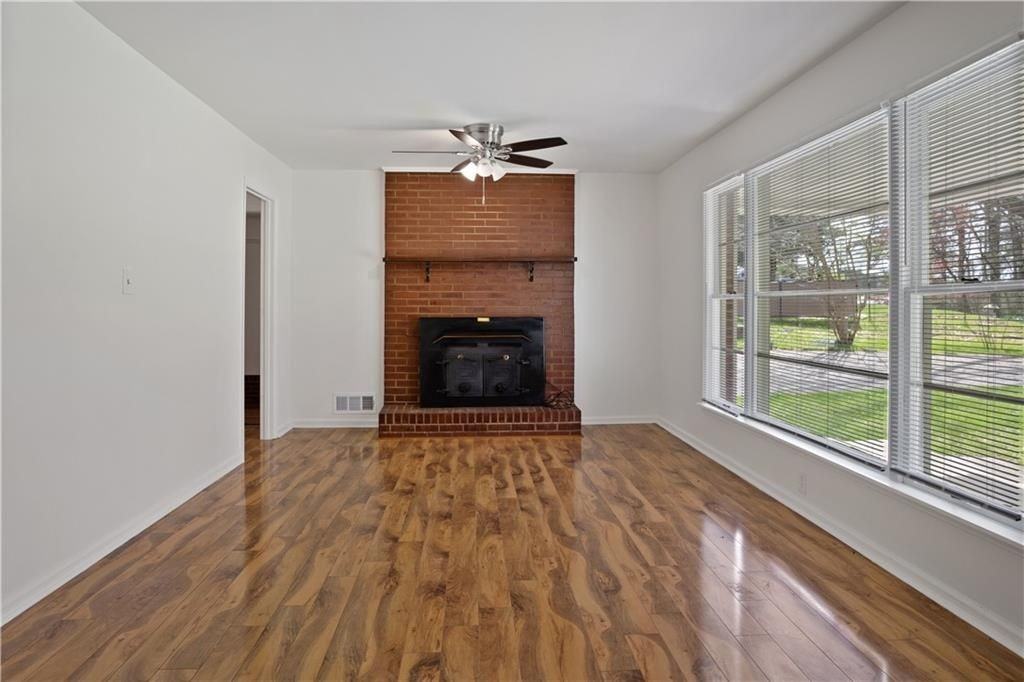 430 Haynes Rd - Photo 4 of 13