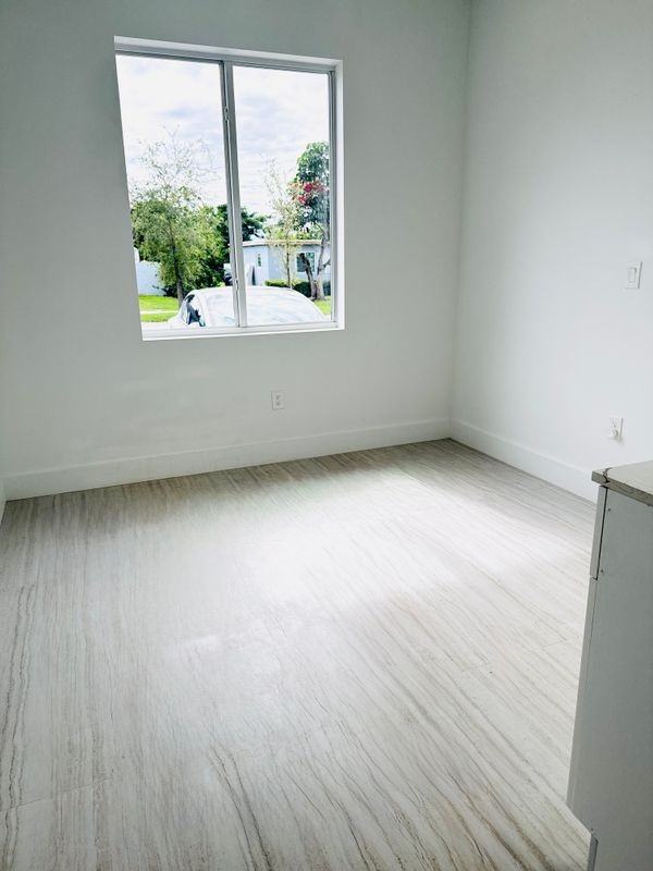 10741 Sw 217th St ##B - Photo 3 of 12