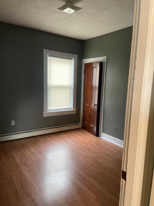 23 Young St - Photo 3 of 3