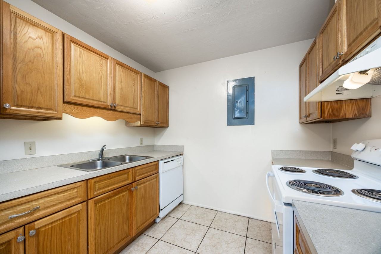 Santa Fe Trace Apartments Ltd. - Photo 5 of 50