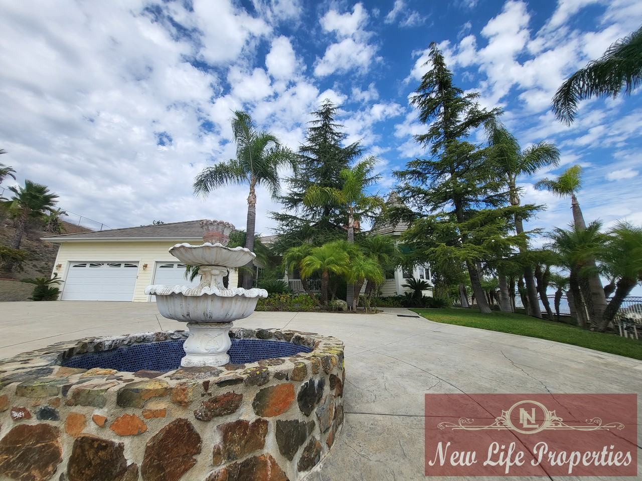 27350 Cypress Street - Photo 3 of 24