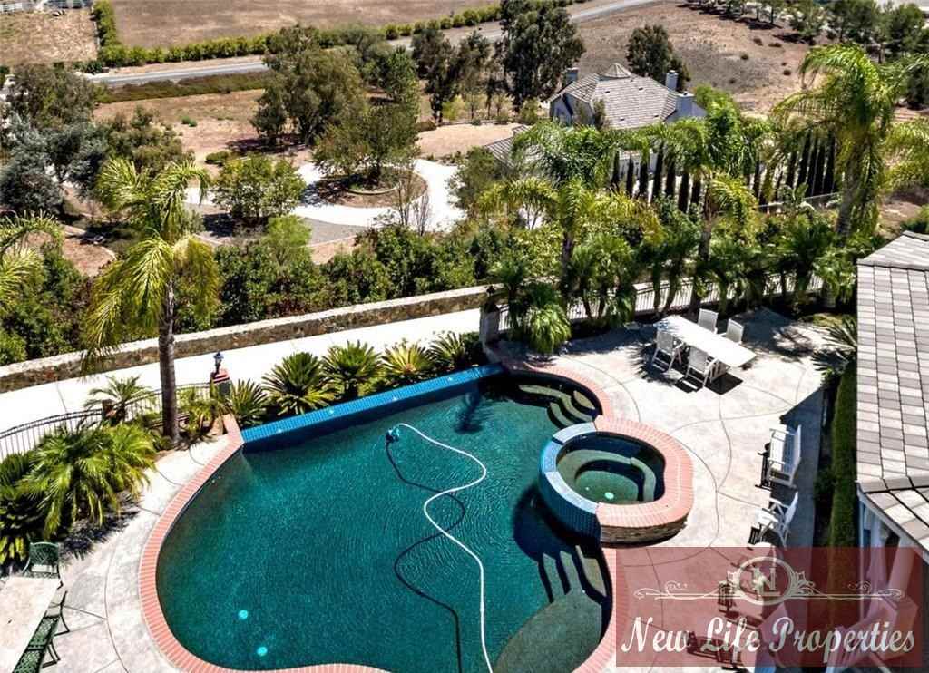 27350 Cypress Street - Photo 2 of 24