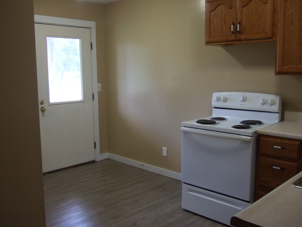 410 N 5th St #8 - Photo 2 of 9