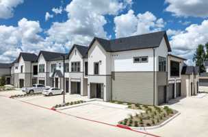 featured image of 651 University Boulevard