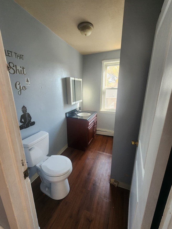 589 Mercer Ave #2 - Photo 2 of 12