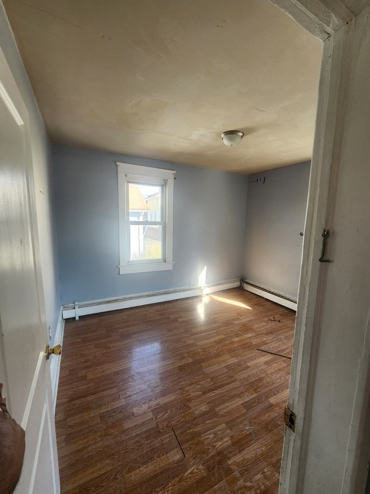 589 Mercer Ave #2 - Photo 6 of 12