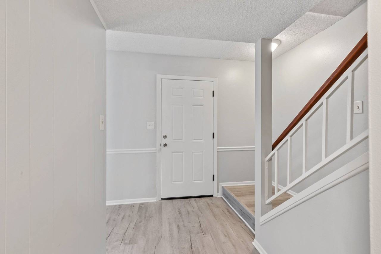 314 Barlow Ave #314 - Photo 5 of 17