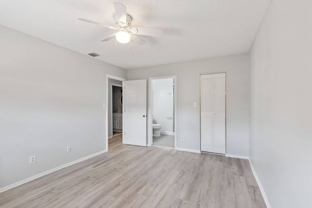 314 Barlow Ave #314 - Photo 7 of 17