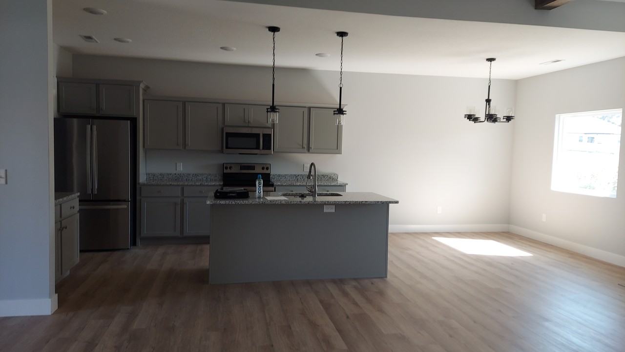 1738 Sierra St #NA - Photo 4 of 11