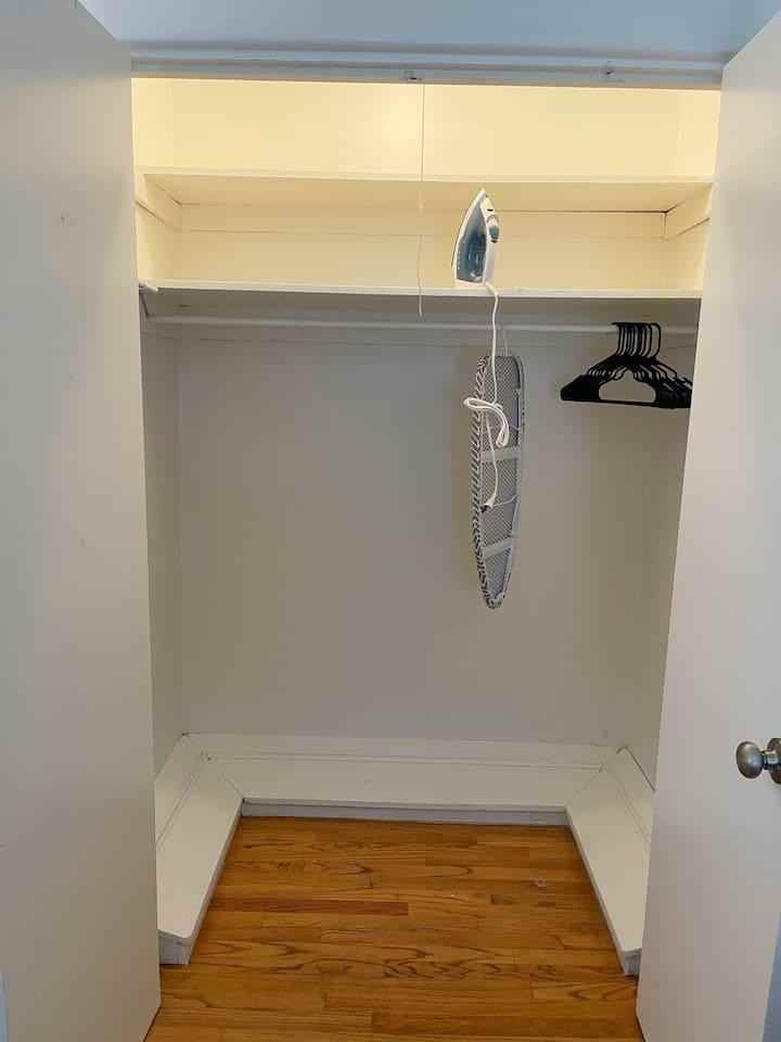 2804 Truman Street Northeast #MAIN - Photo 3 of 23