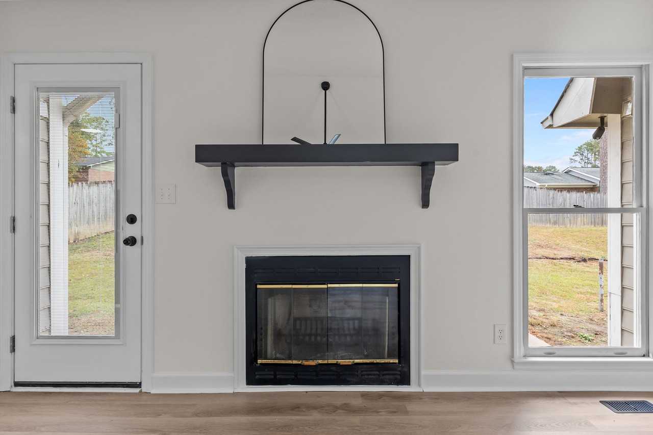 1821 Swann St #NA - Photo 7 of 20