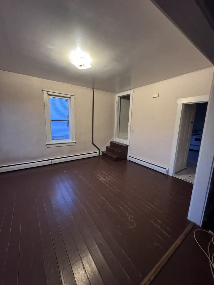 397 Thompson Street #397 - Photo 6 of 8