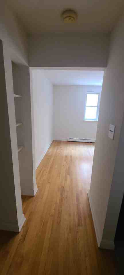 W Grace St & N Pine Grove Ave #304 - Photo 2 of 9