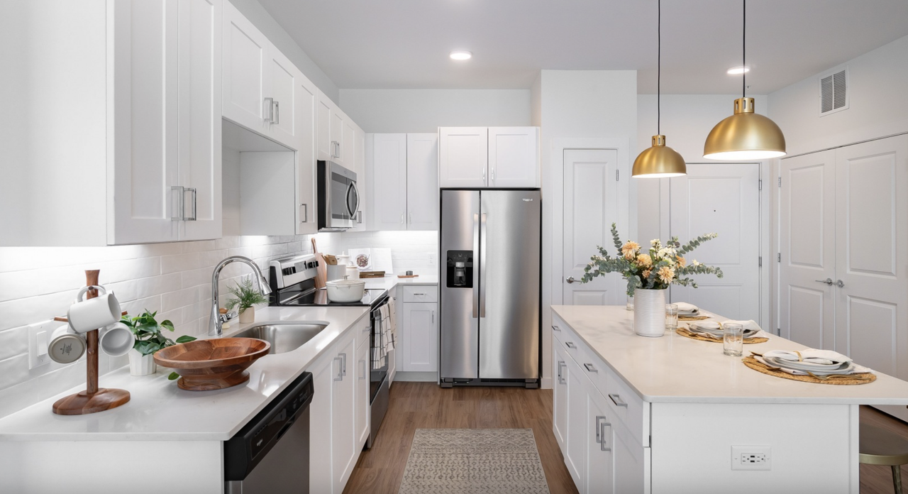 19116 Limestone Commercial Drive - Photo 2 of 25