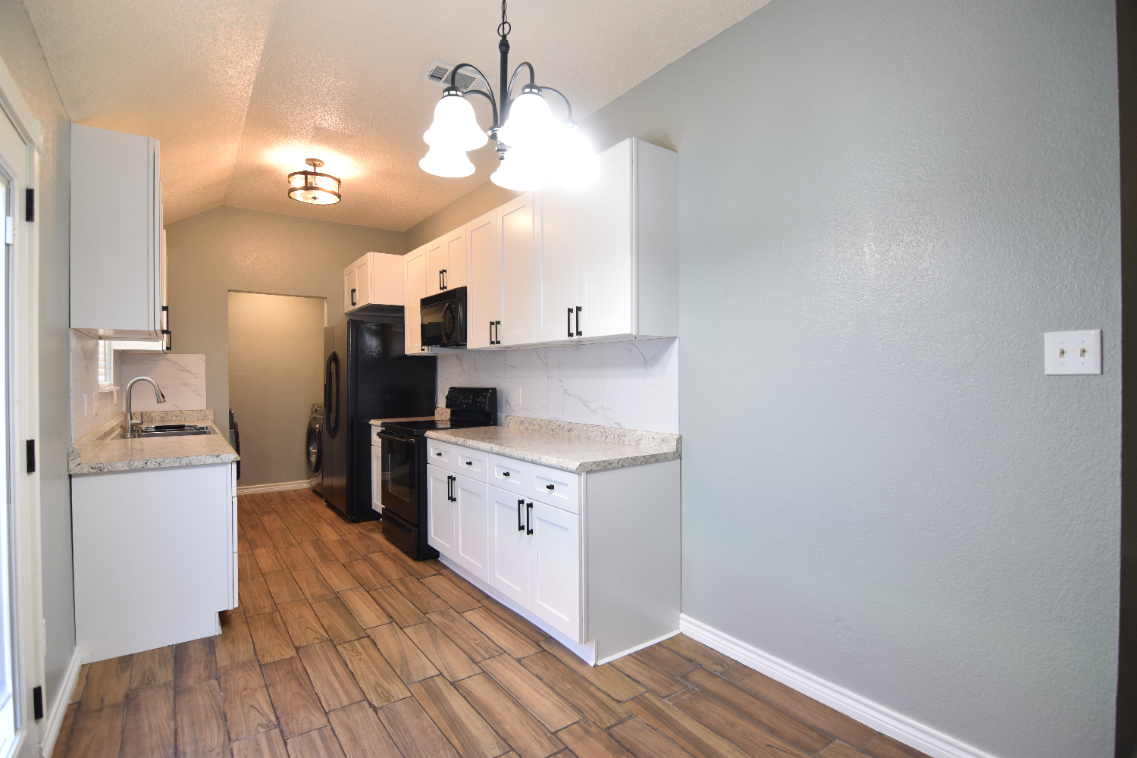 2210 Cooke Dr #NA - Photo 4 of 17